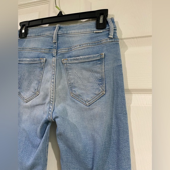 MOTHER The Insider Crop Step Fray Jeans In Limited Edition Wash Denim Size 24 - Picture 10 of 15